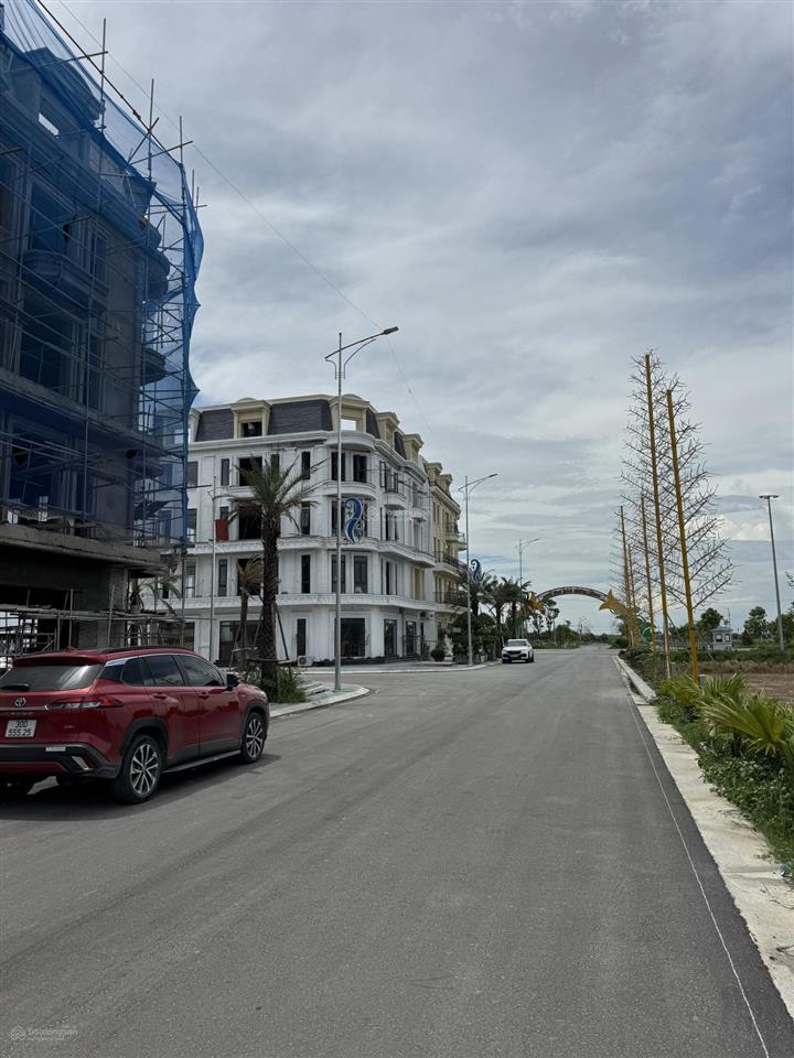 Bán shophouse tại t1, thanh phong, 4,6 tỷ, 108m2, mặt tiền 7m
