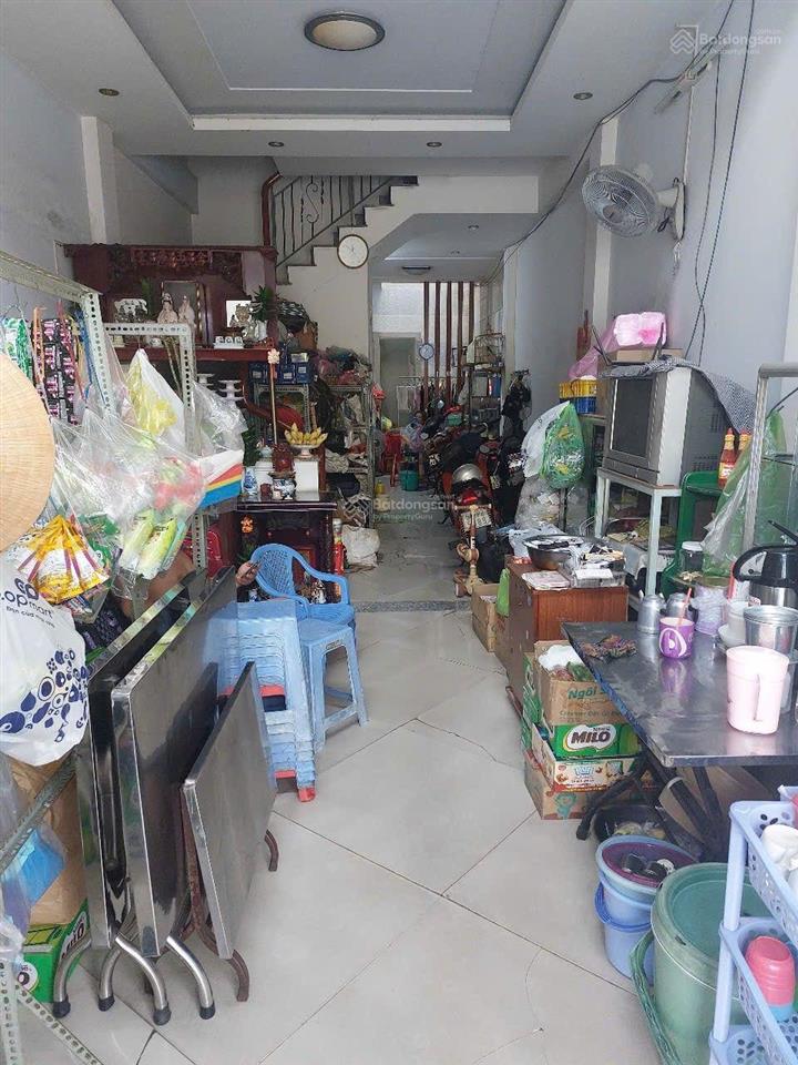 Chính chủ cần bán nhà 3,7 x 14, nở hậu. mặt tiền cạnh trường học, tiện kinh doanh. có thương lượng