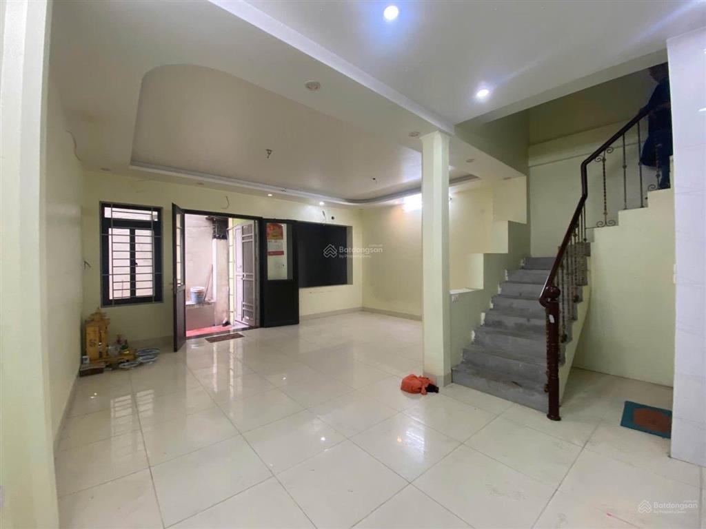 Bán nhà hà huy tập 50m2  nhỉnh 4 tỷ  cực hiếm  chỉ 500m ra cầu đuống