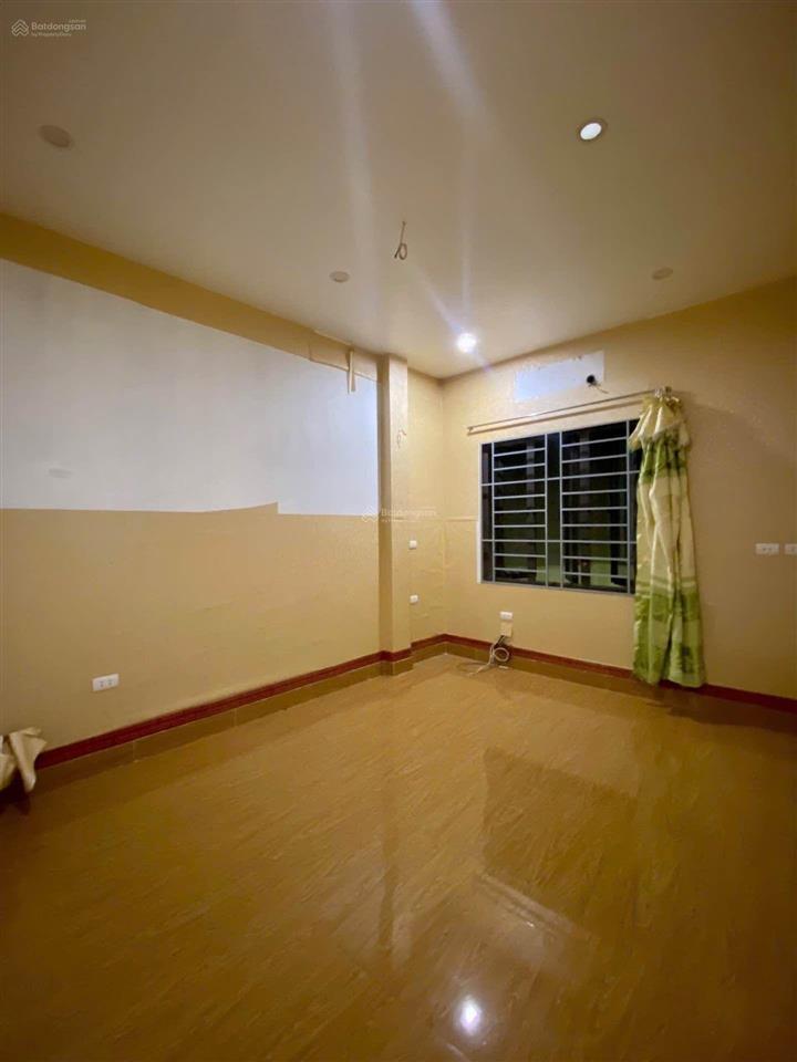 Bán nhà hà huy tập 50m2  nhỉnh 4 tỷ  cực hiếm  chỉ 500m ra cầu đuống