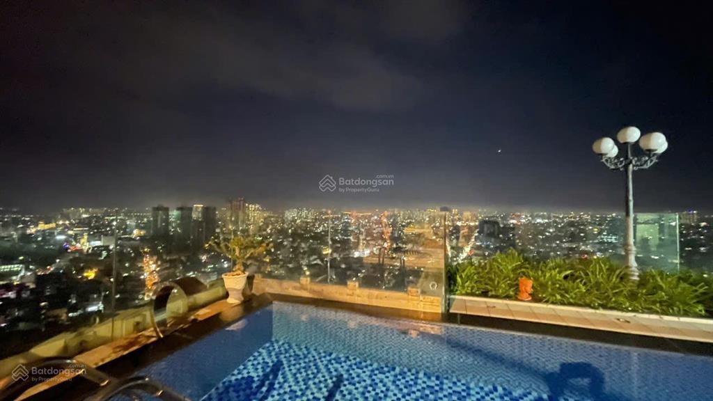 Bán penthouse 560m2  4pn  4wc  hồ bơi riêng  24,5tỷ  sổ hồng