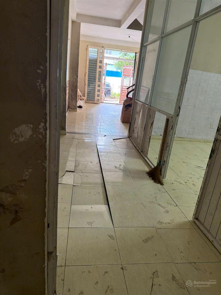 Nhà mt nb bình lợi. 5m*20m khu phân lô đồng bộ