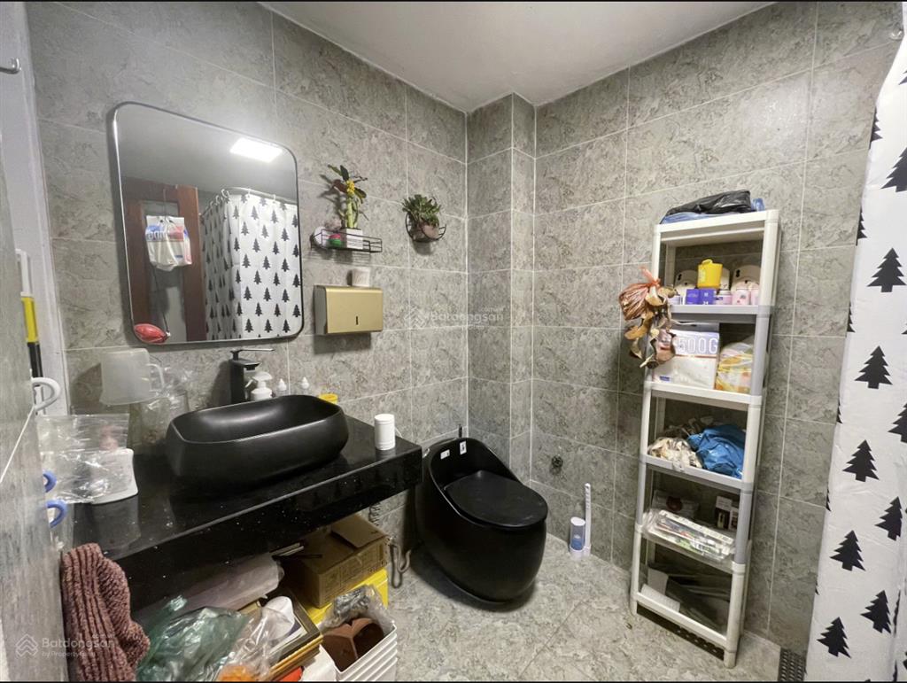 Cho thuê nhà riêng tại nguyễn văn huyên, ngõ ô tô, 18 triệu, 64 m2 4 tầng, 4pn, 4wc