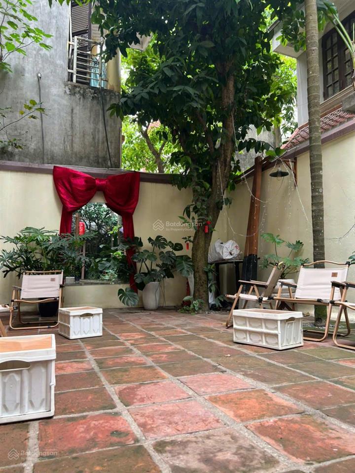 Cho thuê tầng 1  nhà mặt phố khu ngọc hà, ba đình, hà nội