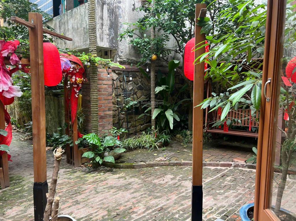Cho thuê tầng 1  nhà mặt phố khu ngọc hà, ba đình, hà nội