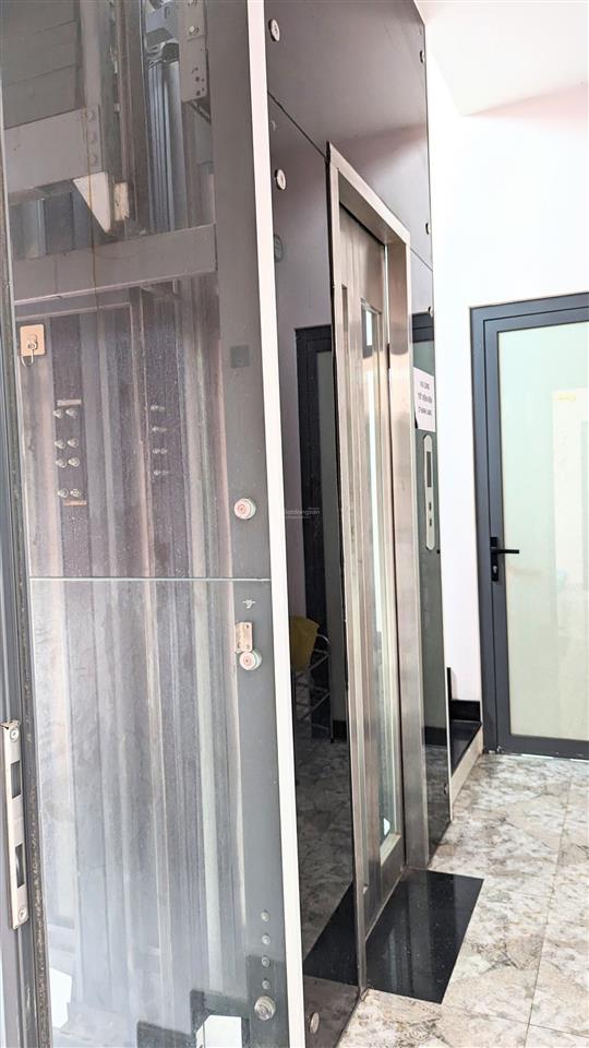 Bán nhà mặt tiền 247 nguyễn duy dương quận 10  6 tầng hoàn công  dòng tiền 50 triệu/tháng