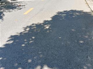 Vị trí đắc địa hiếm người bán đường Nguyễn Văn Cừ - Long Biên.