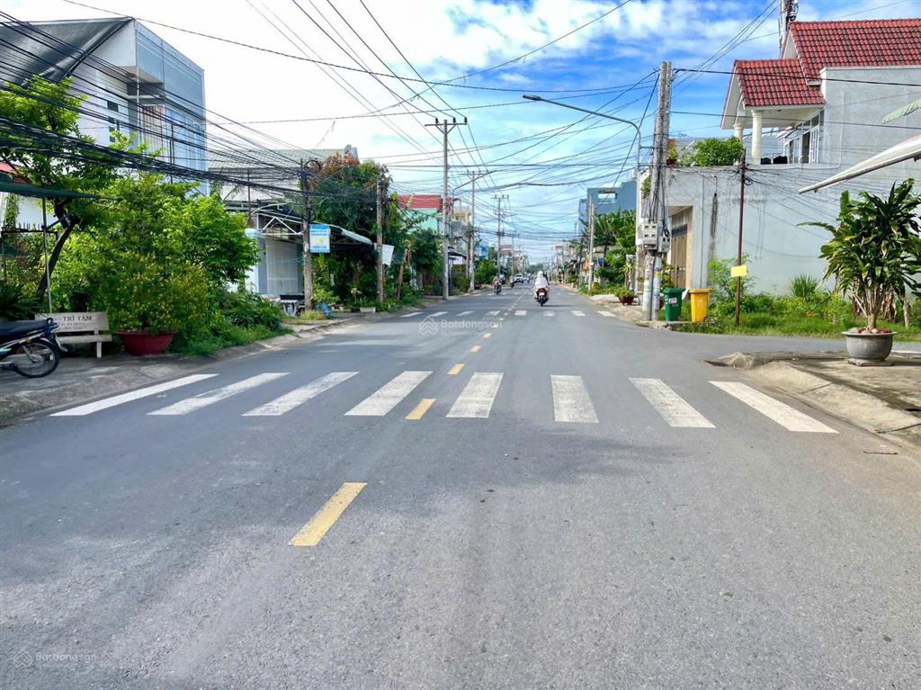 Bán nền mặt tiền phùng há 100m2 trung an