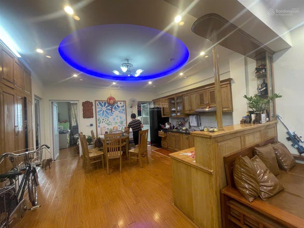 Chính chủ bán căn hộ 105m2 đẹp  khu đô thị văn khê