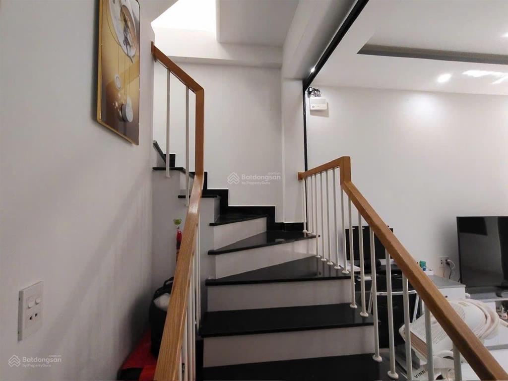 Cho thuê nr tại k135/10, bình thái 1, 6 triệu/th, 62m2, 2pn, 2wc, full