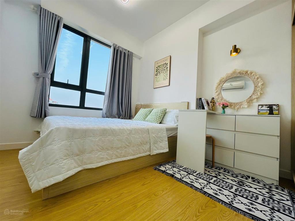 Bán căn hộ 2pn view nội khu yên tĩnh masteri thảo điền.  0978 087 ***  duy tiên xem nhà 24/7