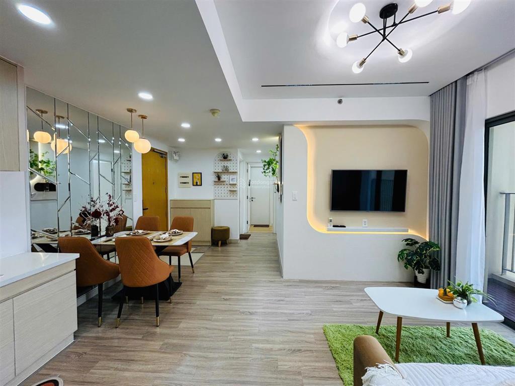 Bán căn hộ 2pn view nội khu yên tĩnh masteri thảo điền.  0978 087 ***  duy tiên xem nhà 24/7