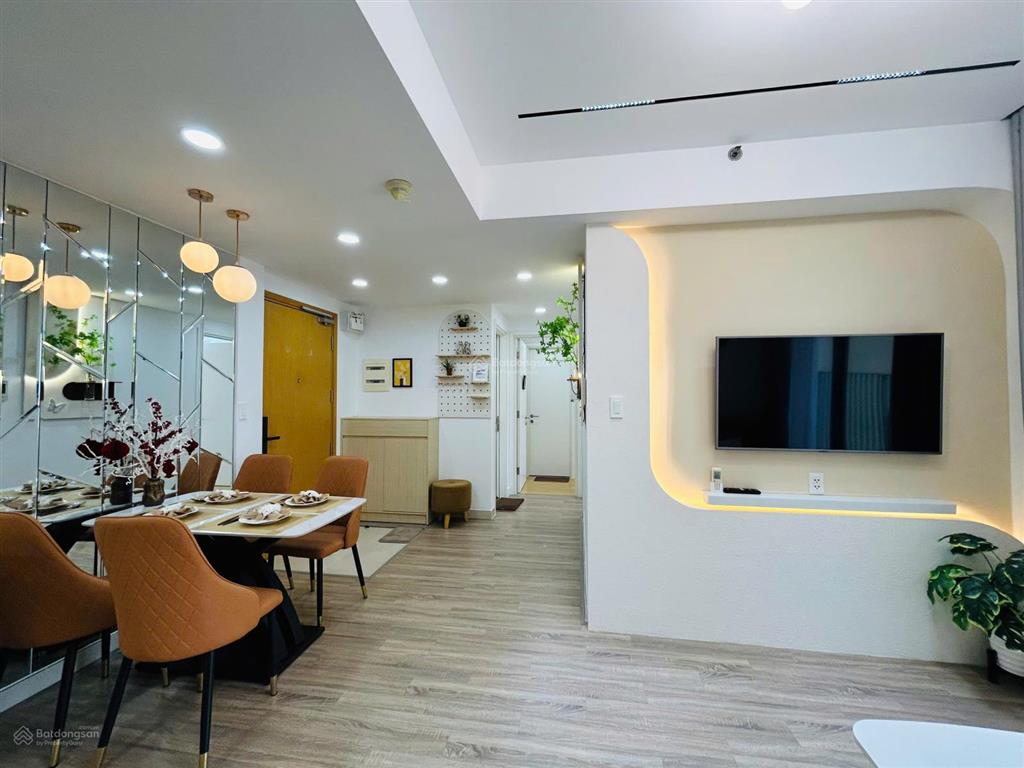 Bán căn hộ 2pn view nội khu yên tĩnh masteri thảo điền.  0978 087 ***  duy tiên xem nhà 24/7