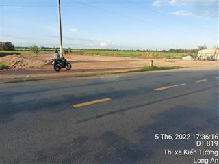 Khách hàng thân thiết gởi bán miếng đất mặt tiền đt 819, tân lập, mộc hóa