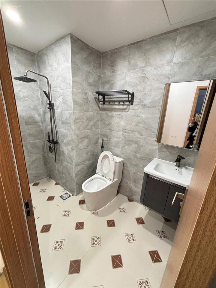 Cho thuê căn góc 2pn siêu đẹp toà panoma 2 tầng 8 view cầu rồng & downtown