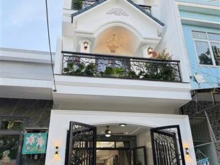 Cho thuê nhà 3 tầng mặt tiền hòa minh liên chiểu