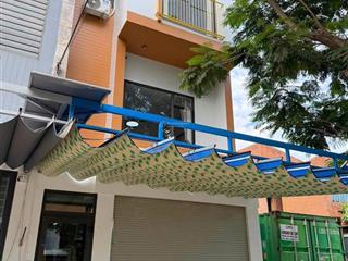 Cho thuê nhà 3 tầng mới xây mt đinh văn chấp kđt hòa xuân