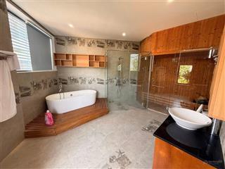 Cho thuê biệt thự luxury mặt tiền xuân quỳnh kđt nam việt á
