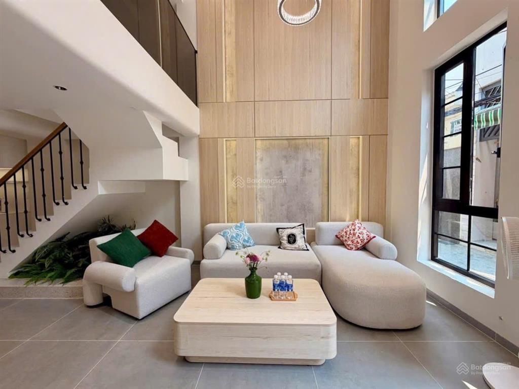 Cho thuê nhà mới 100% đầu đường trưng nữ vương hải châu