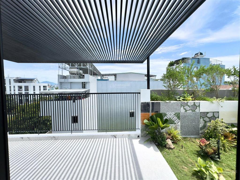 Cho thuê nhà 3 tầng hiện đại khu nam việt á ngũ hành sơn