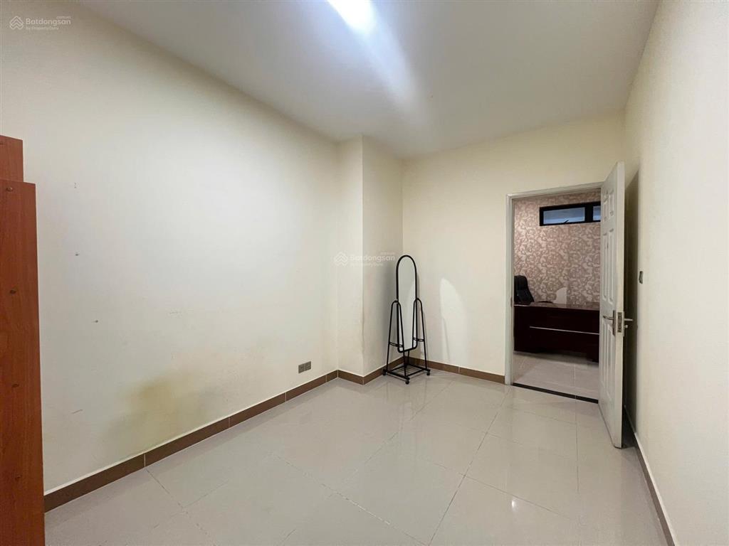 Cho thuê căn hộ chung cư the use full 2 phòng ngủ, 1pk, bancol, có bãi đậu oto, ngay lý thường kiệt