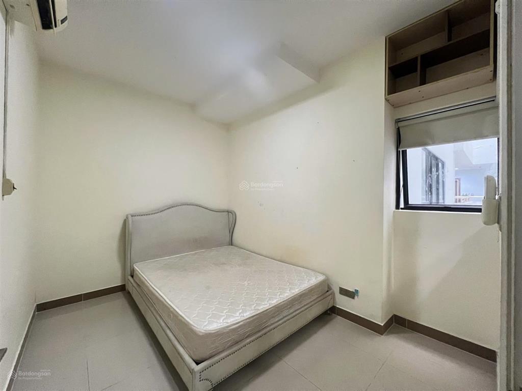 Cho thuê căn hộ chung cư the use full 2 phòng ngủ, 1pk, bancol, có bãi đậu oto, ngay lý thường kiệt