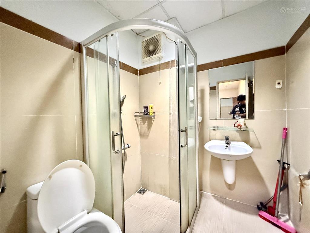 Cho thuê chung cư the usefull, 2 phòng ngủ 1pk, rộng 63m2, có hầm ô tô, gần đại học bách khoa