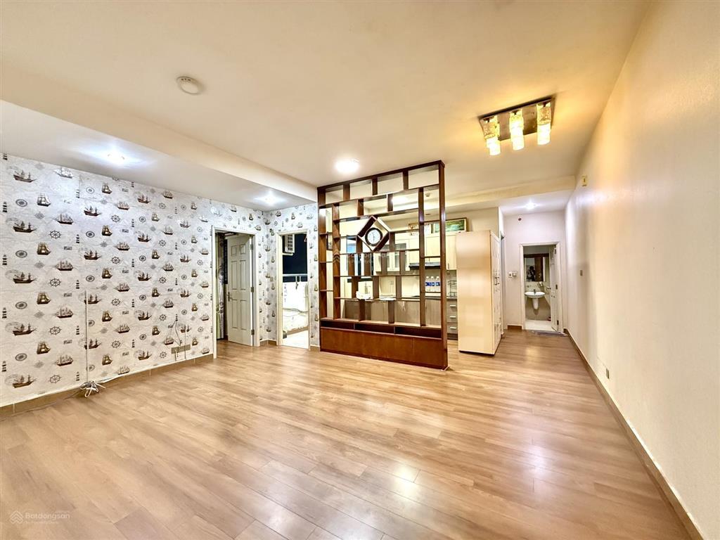 Cho thuê chung cư the usefull, 2 phòng ngủ 1pk, rộng 63m2, có hầm ô tô, gần đại học bách khoa