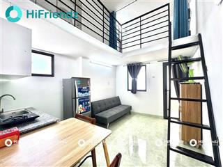 Cho thuê căn hộ gác bancol cao 1m9, full nội thất, rộng 40m2, máy giặt riêng, ngay chợ hoà hưng q10