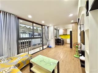 Cho thuê căn hộ 2pn 2wc bancol, thang máy ,view sông, máy giặt riêng rộng 80m2, ngay bờ kè hoàng sa