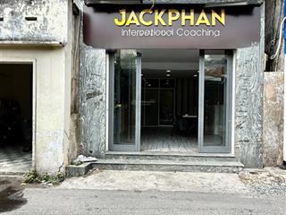 Cho thuê mặt bằng kinh doanh, nail spa văn phòng, ngang 3,5m* 8m, mặt tiền, gần bờ kè hoàng sa q3