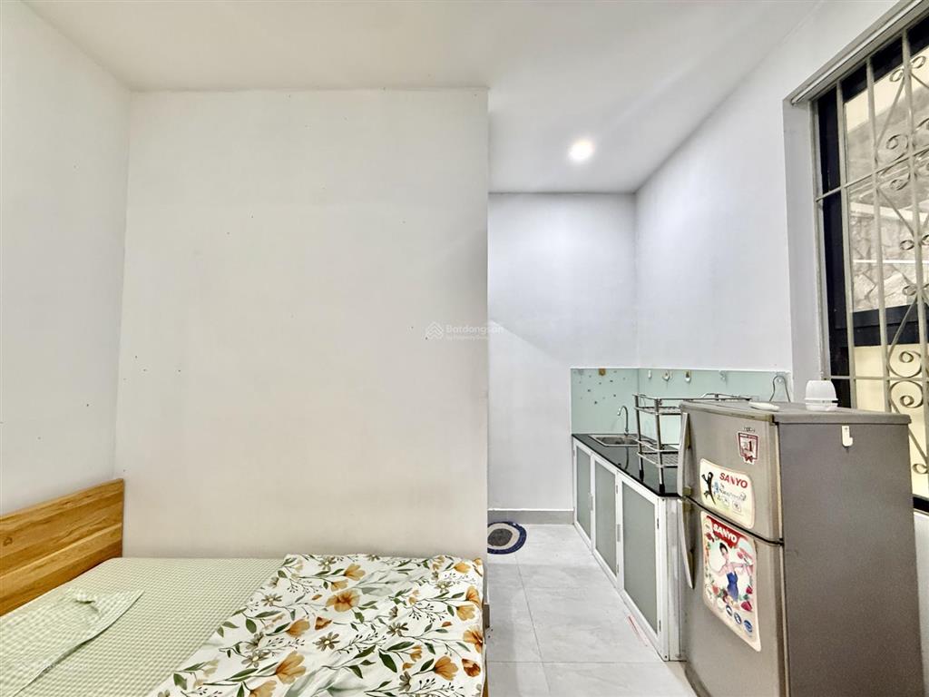 Cho thuê căn hộ studio trệt, full nội thất, rộng 25m2, ngay chợ hoà hưng  tô hiến thành