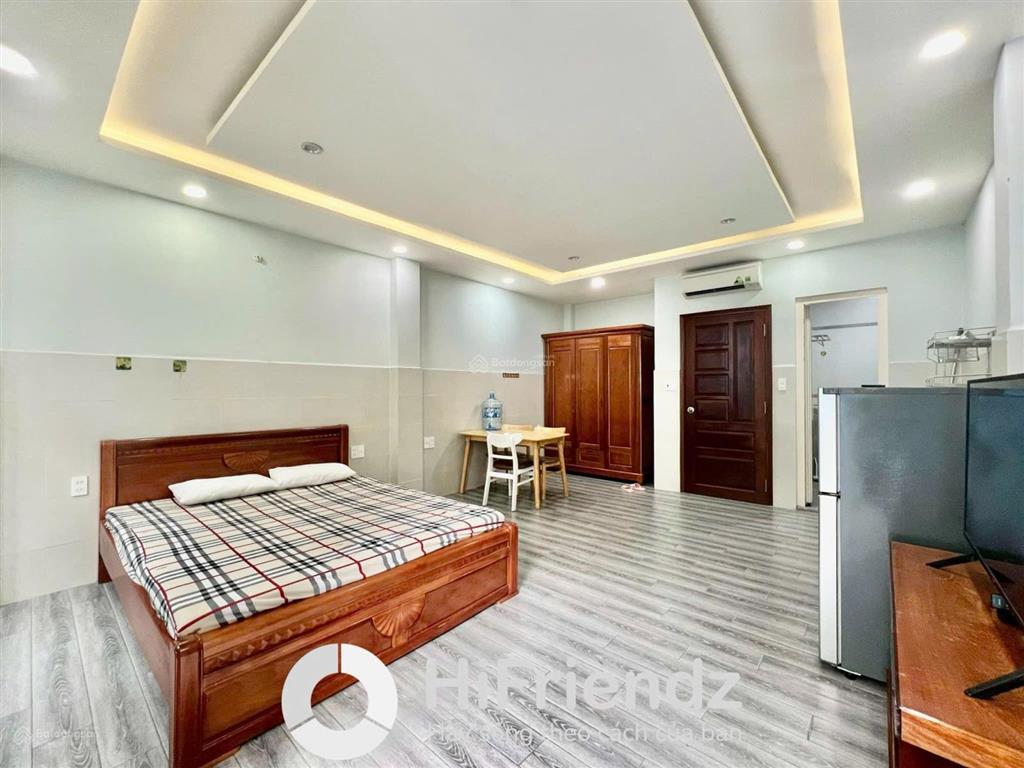 Cho thuê căn hộ studio bancol, rộng 35m2, thang máy  hầm xe, full nội thất, ngay sư vạn hạnh q10