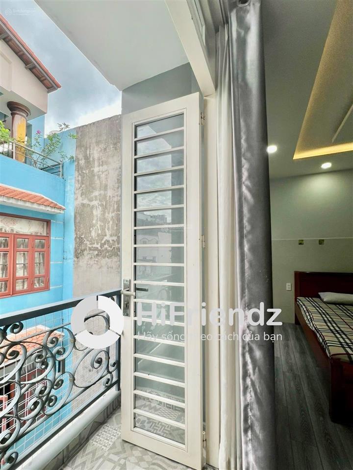 Cho thuê căn hộ studio bancol, rộng 35m2, thang máy  hầm xe, full nội thất, ngay sư vạn hạnh q10