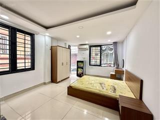 Cho thuê căn hộ studio bancol, cửa sổ, full nội thất, hẻm oto, rộng 35m2, ngay chợ hoà hưng q10