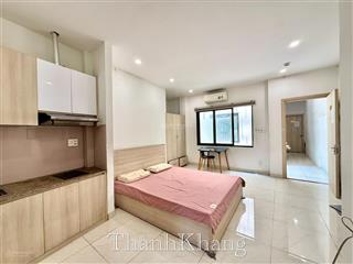 Cho thuê căn hộ cửa sổ, hiện đại, full nội thất, hẻm oto, rộng 30m2, ngay cao thắng q10