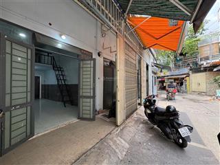 Cho thuê mặt bằng kinh doanh, vp nail spa, gác cao 2m đứng được, rộng 50m2, ngay cầu vượt 3 tháng 2