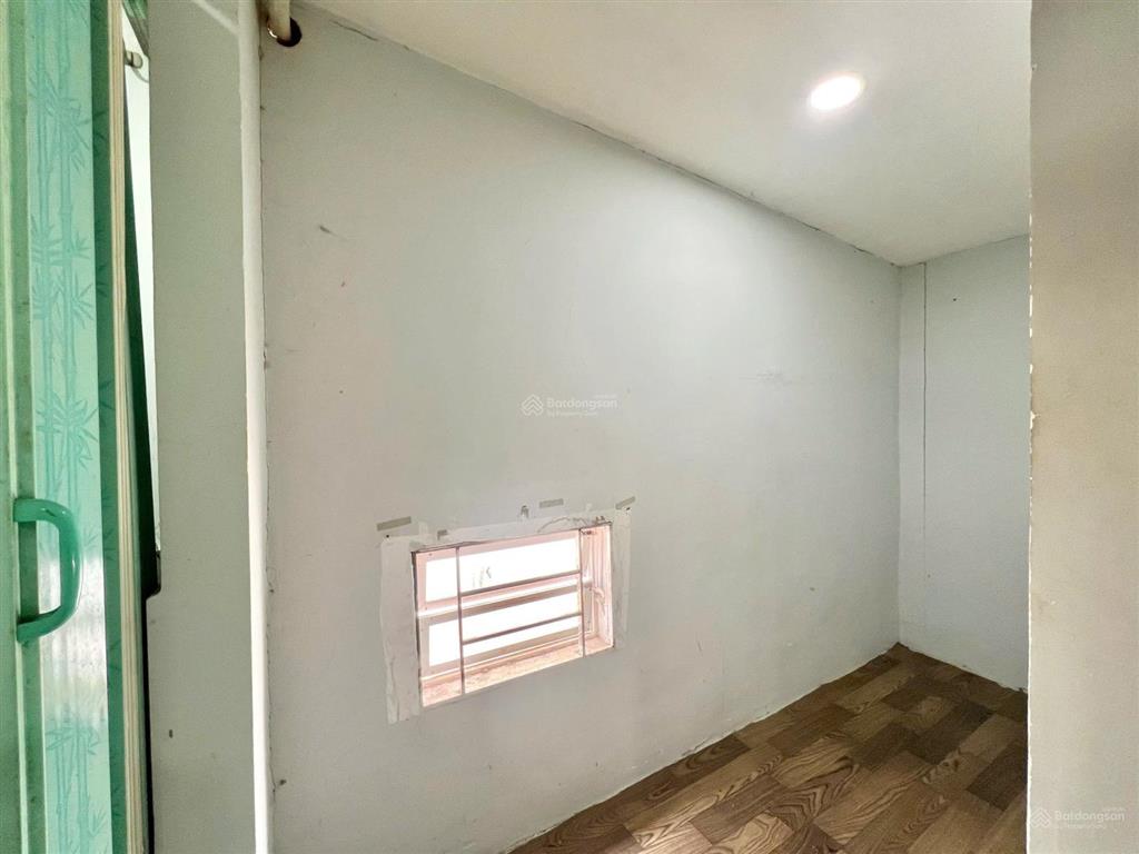 Cho thuê căn hộ gác cao 2m đứng được, 2 nhà vệ sinh 4ng3xe, full nội thất, ngay cầu vượt 3 tháng 2