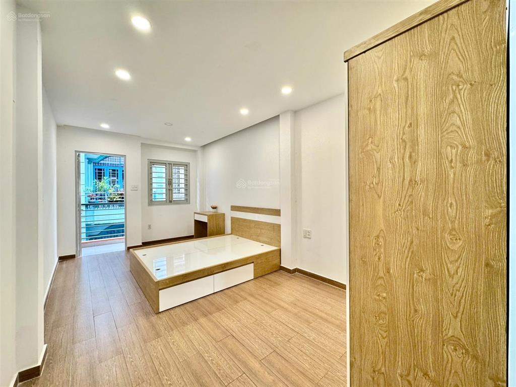 Cho thuê căn hộ studio bancol rộng 40m2, full nội thất, mới 100%, ngay vòng xoay dân chủ q
