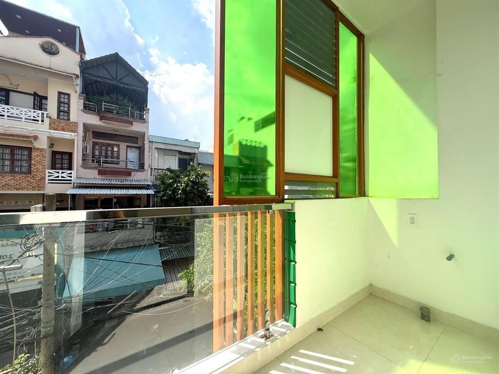 Cho thuê căn hộ bancol, full nội thất mới, nhà mới 100%, chỉ tính điện nước, ngay nhà hát hoà bình