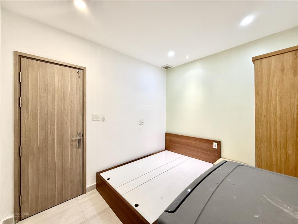 Cho thuê căn hộ studio rộng 20m2, full nội thất, hẻm oto, nhà mới 100%, ngay nhà hát hoà bình q10
