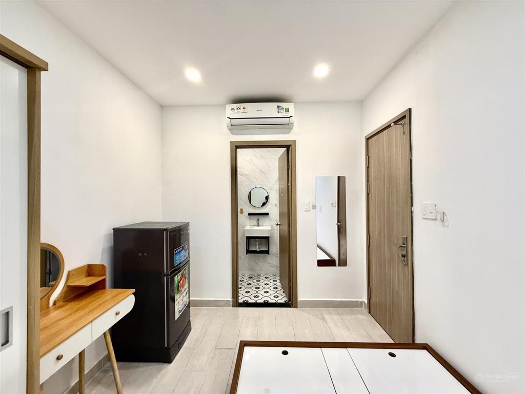Cho thuê căn hộ studio rộng 20m2, full nội thất, hẻm oto, nhà mới 100%, ngay nhà hát hoà bình q10