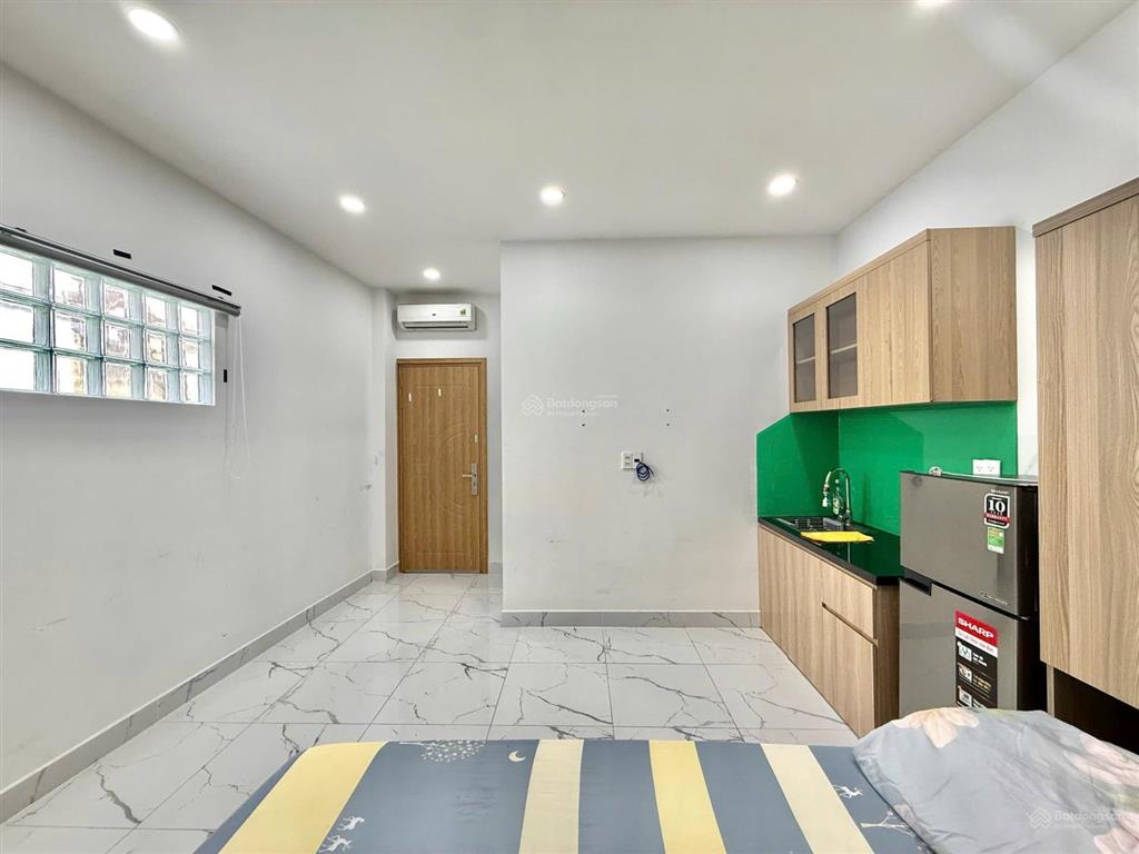 Cho thuê căn hộ thang máy luxury, full nội thất, mặt tiền đường bắc hải gần bách khoa q10