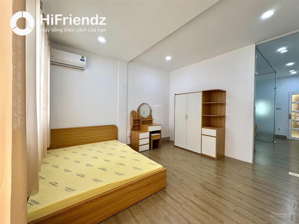 Cho thuê căn hộ 1pn tách bếp bancol, rộng 40m², nhà mới, full nội thất, ngay đại học bách khoa q10