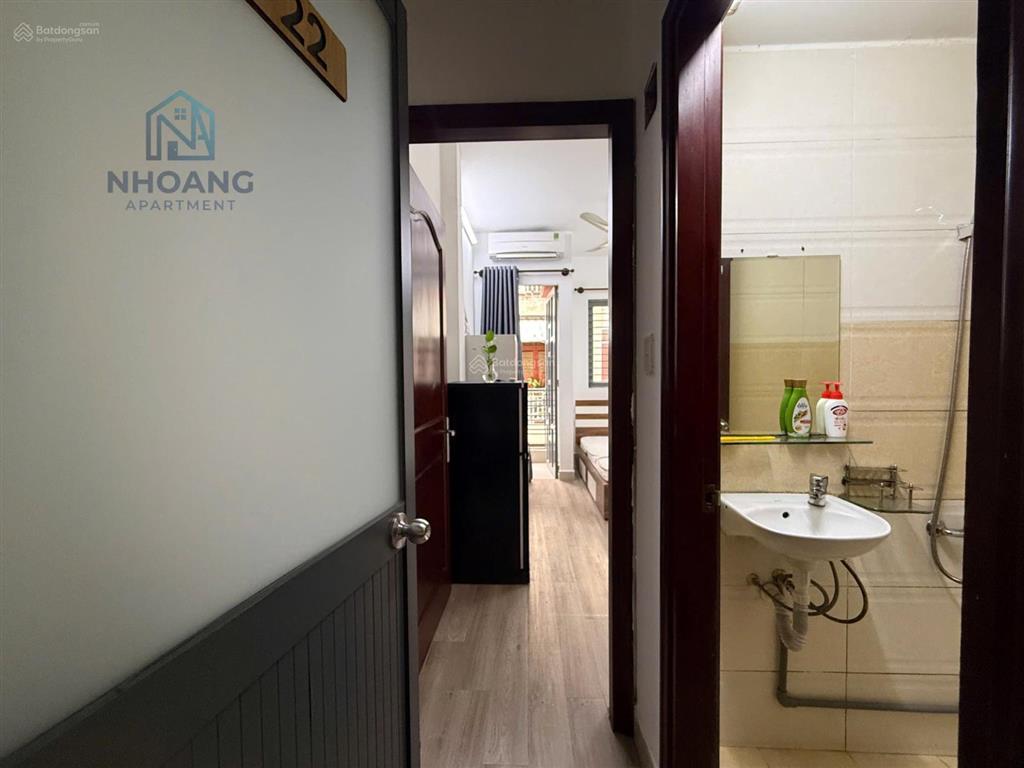 Cho thuê căn hộ studio bancol, full nội thất, rộng 25m², gần vòng xoay dân chủ q3