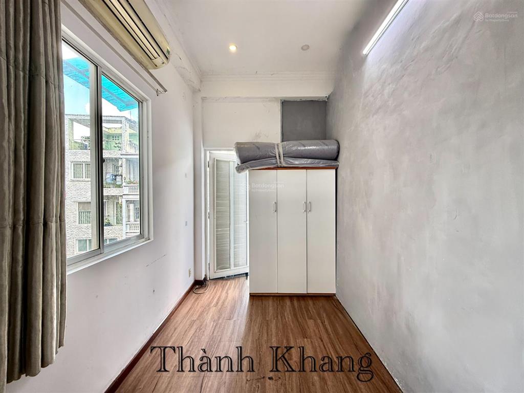 Cho thuê căn hộ 2 phòng ngủ bancol, full nt, rộng 55m2, máy giặt riêng, ngay đh kinh tế ueh q10
