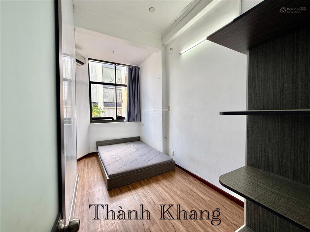 Cho thuê căn hộ 2 phòng ngủ bancol, full nt, rộng 55m2, máy giặt riêng, ngay đh kinh tế ueh q10
