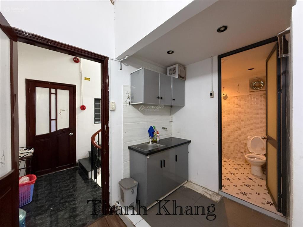 Cho thuê căn hộ 2 phòng ngủ bancol, full nt, rộng 55m2, máy giặt riêng, ngay đh kinh tế ueh q10