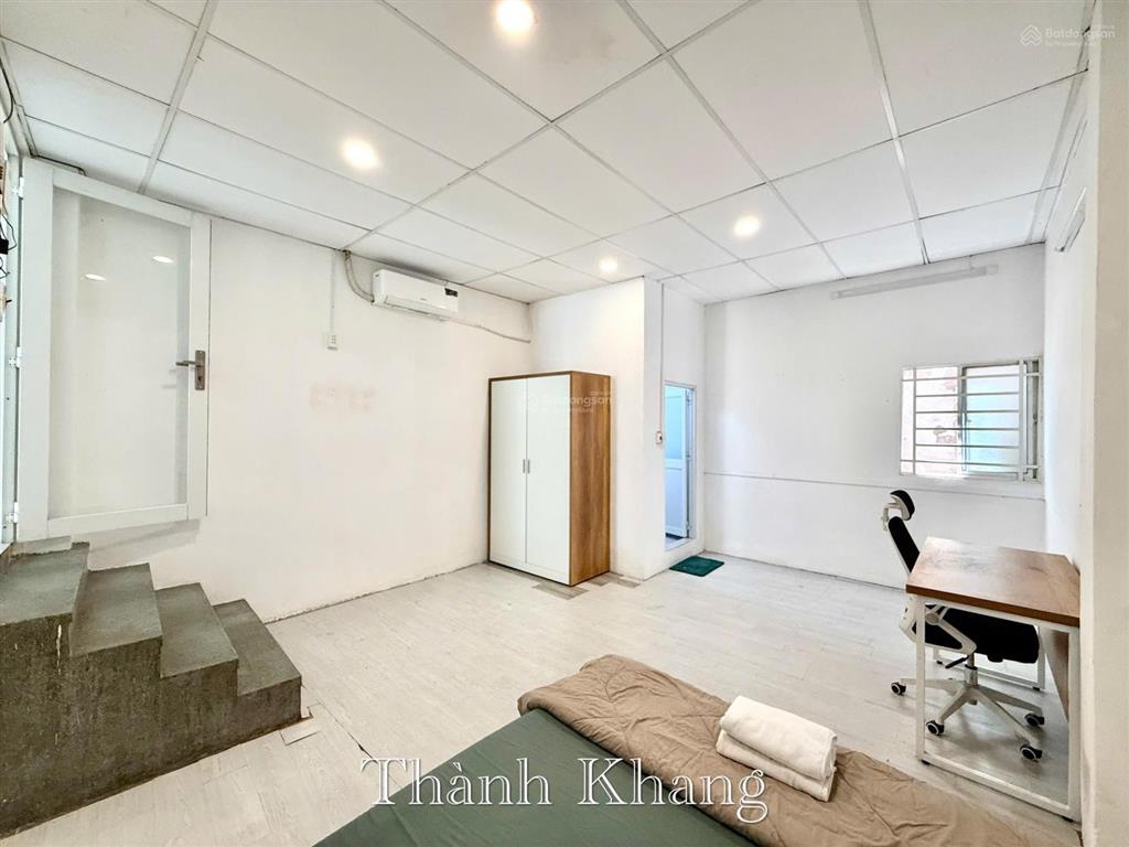 Cho thuê căn hộ 1pn tách bếp ban công, rộng 50m2, full nội thất, ngay tòa nhà viettel q10