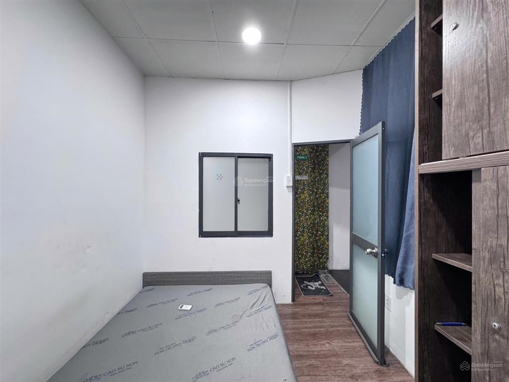 Cho thuê căn hộ 2 phòng ngủ full nội thất, rộng 40m2, 4 người 4 xe, gần đường sư vạn hạnh q10